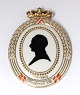 Royal Copenhagen. Silhouette plate. Frederik VIII. 1912. Height 12.6 cm. (1 
quality)