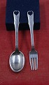 Hans Hansen 
dänisch 
Kinderbesteck 
aus Sterling 
Silber. ...
