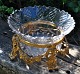 Pegasus – Kunst 
- Antik - 
Design 
präsentiert: 
Französischer 
Tafelaufsatz 
aus vergoldeter 
Bronze, 19. 
Jahrhundert.
