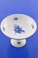 Royal Copenhagen Blue flower braided      Cake dish 8064