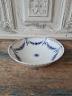 B&G Empire bowl 
with lace edge