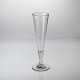 Kinnerup Antik 
& Porcelæn 
præsenterer: 
Champagnefløjte
klar 
glas
18,7 cm