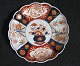 Pegasus – Kunst 
- Antik - 
Design 
presents: 
Imari 
plate, 19th 
century.