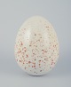 L'Art presents: 
Höganäs, 
Sweden.
Stoneware egg.