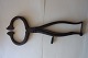 ViKaLi 
præsenterer: 
Antik 
kandistang/sukkertang
Håndsmedet 
i jern
L: 27cm
Fra ca. 1850