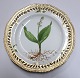 Lundin Antique 
präsentiert: 
Royal 
Copenhagen 
Flora Danica. 
Mittagessen 
Platte mit 
durchbrochener 
kante. Entwurf 
...