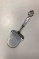 Danam Antik 
presents: 
Cohr Grape 
Silver/Steel 
Cheese Slicer