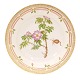 Aabenraa 
Antikvitetshandel 
präsentiert: 
Royal 
Copenhagen 
Flora Danica 
Teller 3549. D: 
25,5cm. "Rosa 
suavifolia ...
