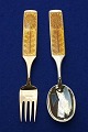 Antikkram 
präsentiert: 
Michelsen 
Set 
Weihnachtslöffel 
und Gabel 1967 
aus dänisch 
vergoldet 
Sterling 
Silber.