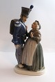 Royal Copenhagen. Porzellanfigur. Soldat und Hexe. Modell 1112. Höhe 20 cm. (4 
Wahl)