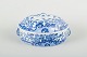 L'Art presents: 
Chinese 
tureen with 
lid, blue and 
white porcelain