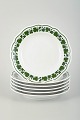 L'Art presents: 
Meissen, 6 
small plates, 
Vine-Leaf 
Pattern, 
“Voller grüner 
Weinkranz”