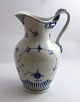 Bing & Gröndahl. Blau. Wasserkrug. Modell 444. Höhe 23 cm. (1 Wahl)