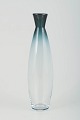 L'Art 
præsenterer: 
Bengt Orup 
for Johansfors. 
Vase, model 
"Tona". 
Sverige, 
1950’erne.