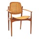 Aabenraa 
Antikvitetshandel 
präsentiert: 
Arne 
Vodder FD 186 
Armstuhl. Teak. 
Um 1956-57. H: 
88cm