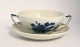 Königliches Kopenhagen. Blaue Blume, svejfet. Brühebecher. Modell 1872. 
Durchmesser 13 cm. (4 Wahl)