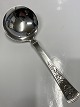 Antik Huset 
presents: 
Orchid / 
Orkide Potato 
Spoon with 
Round Handle in 
Silver
Length 19.2 cm