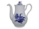 Antik K 
presents: 
Blue 
Flower
Rare coffeepot