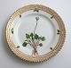 Lundin Antique 
präsentiert: 
Royal 
Copenhagen 
Flora Danica. 
Kuchenteller. 
Entwurf # 3552. 
Durchmesser 
14,5 cm. ...