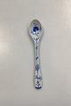 Danam Antik presents: Porcelain spoon with Homemade Blue Fluted decoration