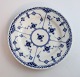 Lundin Antique präsentiert: Königliches Kopenhagen. Musselmalet, Halbspitze. Kuchenplatte. Modell 574. ...