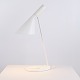 Osted Antik & Design präsentiert: Arne Jacobsen AJ Tischlampe in Weiß von Louis Poulsen 1957