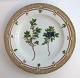Lundin Antique präsentiert: Royal Copenhagen Flora Danica. Menüe Teller. Entwurf # 3549. Durchmesser 25 cm. (1 ...