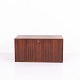 Osted Antik & Design präsentiert: Wandhängender Schrank aus Palisander Dänisches Design aus den 1960er Jahren