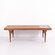 Osted Antik & Design präsentiert: Johannes Andersen Couchtisch aus Teak mit Eingelassenen Keramikkacheln ...