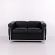 Osted Antik & Design präsentiert: LC2 Zweisitzer Sofa aus Schwarzem Leder und Verchromtem Stahl von Cassina