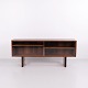 Osted Antik & Design präsentiert: Ib Kofod-Larsen Niedriges Sideboard / Regal aus Palisander mit ...