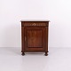 Osted Antik & Design präsentiert: Antiker Konsolschrank aus Mahagoni mit Schnitzereien und Ornamenten 1860er Jahre