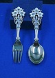 Antikkram präsentiert: Michelsen Set Weihnachtslöffel und Gabel 1929 aus dänisch vergoldet Sterlingsilber.