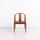 Osted Antik & Design präsentiert: Hans J. Wegner China Chair FH 4283 aus Mahagoni und Braunem Leder Fritz Hansen