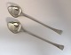Lundin Antique präsentiert: Hans Hansen. Kristine. Sterling Salatbesteck. Länge 24,4 cm.
