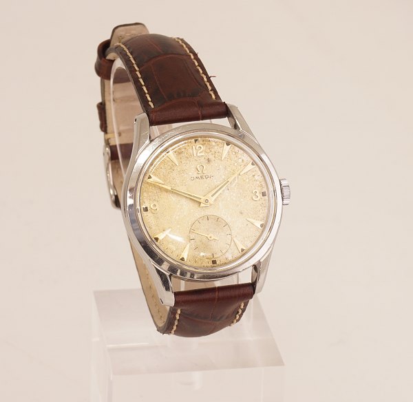 Omega, Stahl, Ref. 2639-11, Cal. 266, um 1951. Zifferblatt stark patiniert