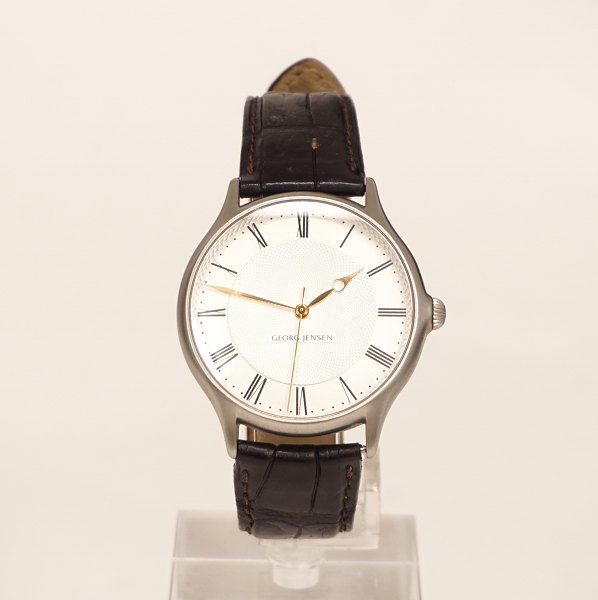 Bo Bonfils for Georg Jensen. Mens watch, quartz. Design nr. 381. D: 38mm