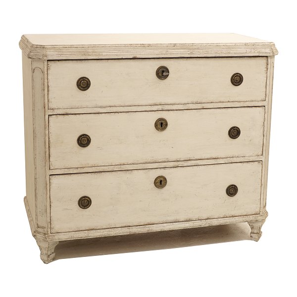 Light grey chest of drawers. Gustavian style. Sweden circa 1880. H: 81cm. Top: 
46x95cm