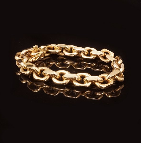 P. C. Enevoldsen, Kopenhagen: Kräftiges Anker Armband, 14kt Gold. L: 19cm. G: 
56,3gr