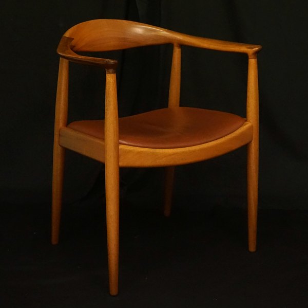 Hans J. Wegner: "The Chair" aus Mahagoni, PP 503. Hergestellt von PP Møbler