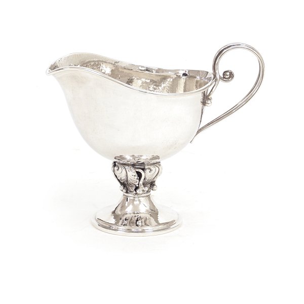 Sauciere aus Sterlingsilber von H. Wilhelm F. Jensen, Bagsværd, 1970-91. H: 
13cm. G: 205gr