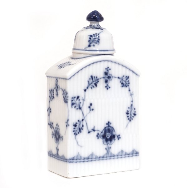 Royal Copenhagen blue fluted tea caddy #261. H. 12,7cm