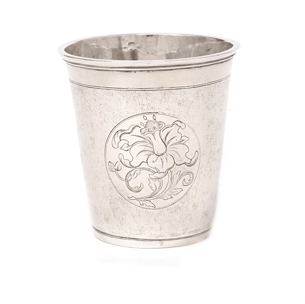 Danish silver beaker by Knud Rasmussen Brandt, Horsens, 1737-85, Dated 1768. H: 
9,7cm. W: 170gr