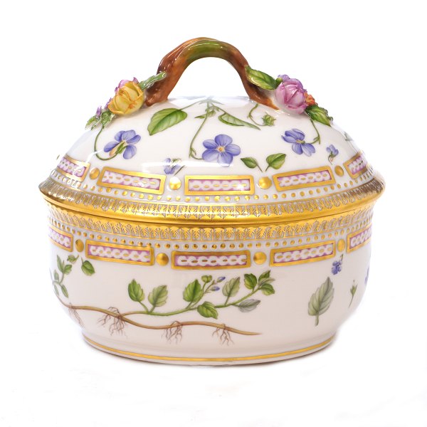 Royal Copenhagen Flora Danica large sugar bowl 3582. "Viola canina L.". H: 13cm. 
L: 16cm